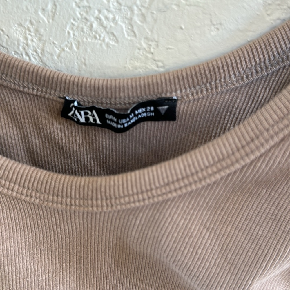 Zara Tan Ribbed Crop Top with Ruching - Picture 3 of 5